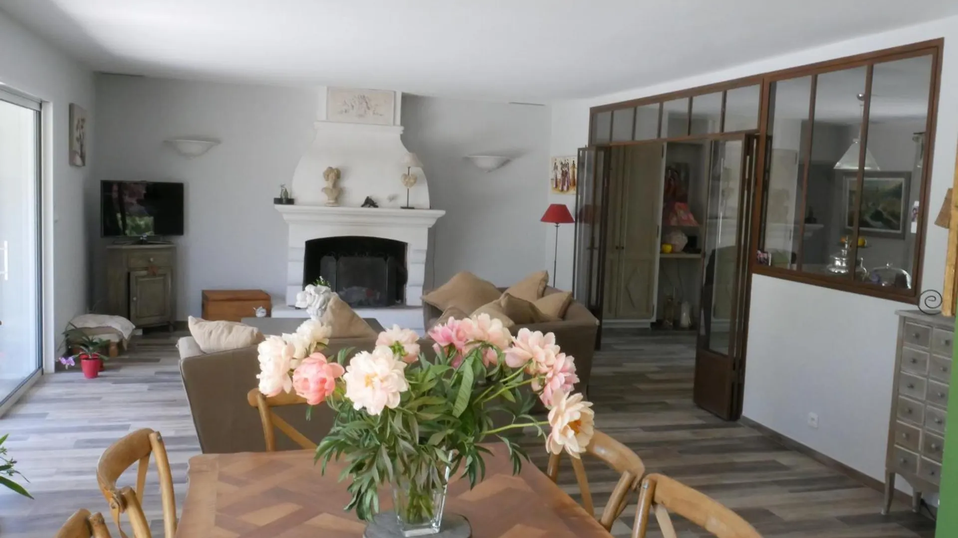 Proche Aix En Pce, Villa Confortable Avec Piscine Privee Fuveau